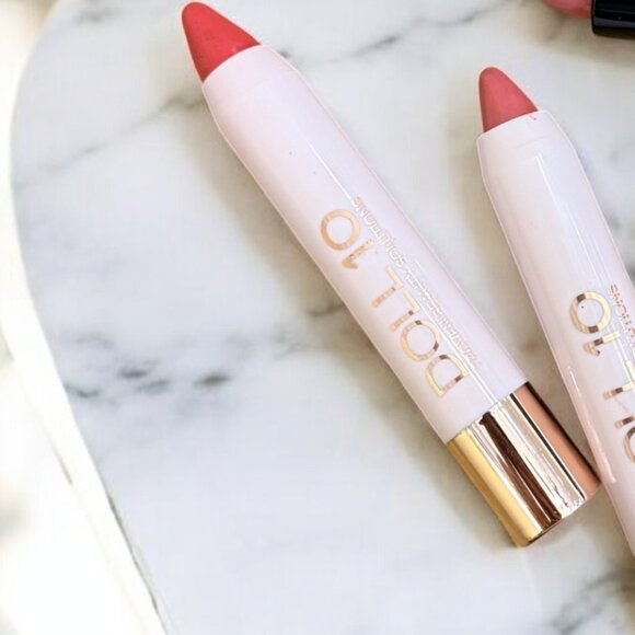 DOLL 10 NEW Lip Crayon Bundle X2 Full Size Be Fearless & No Boundaries Shades - Picture 2 of 5